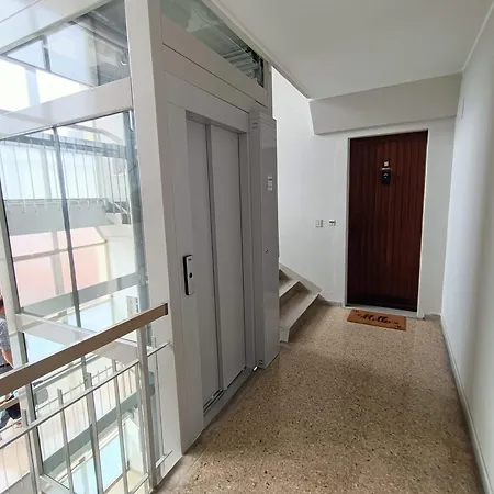Laguna Apartment *